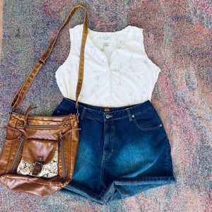 Vintage floral flowery dainty lace trim blouse top